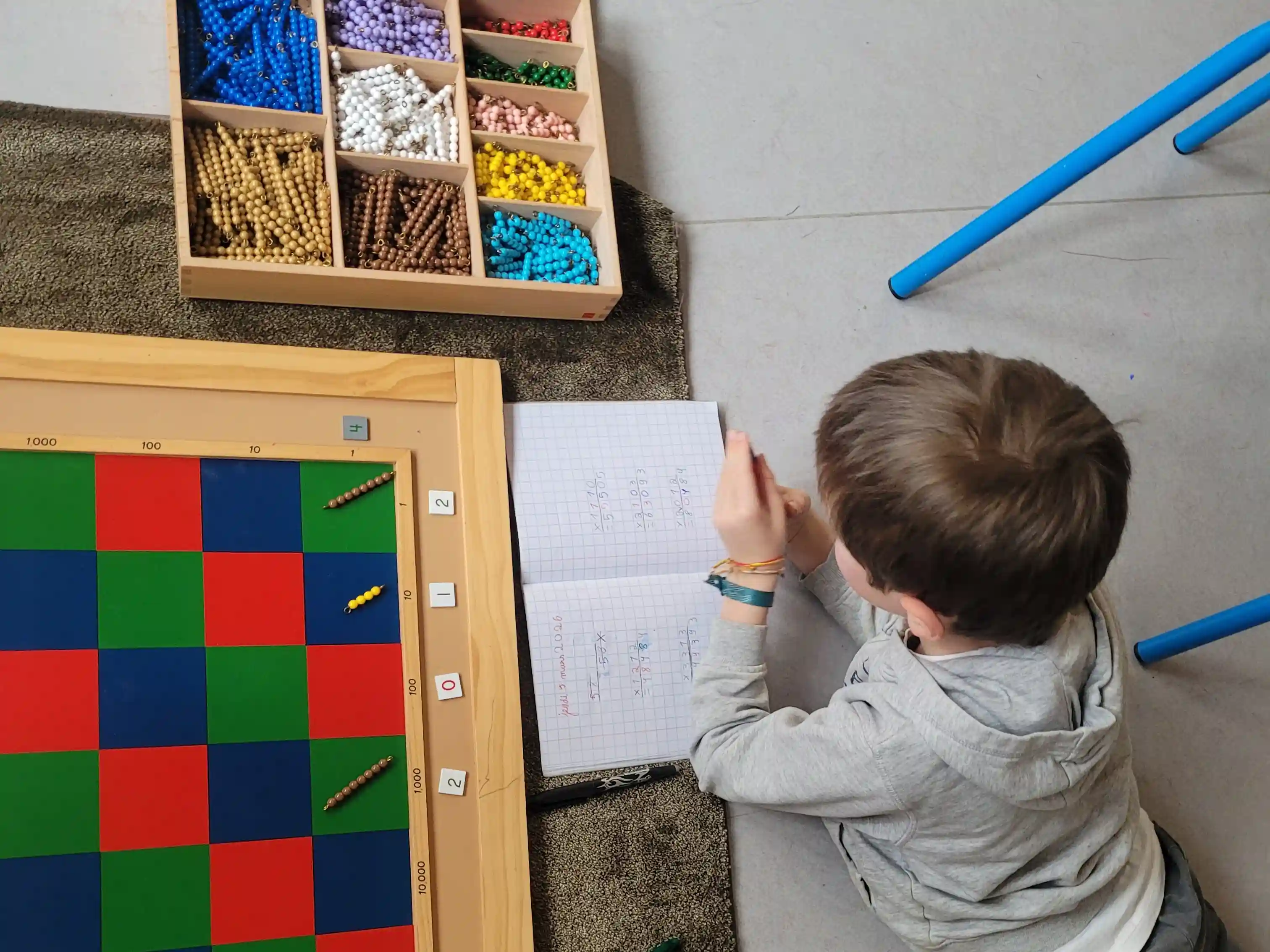 Enfants en garderie après l'école